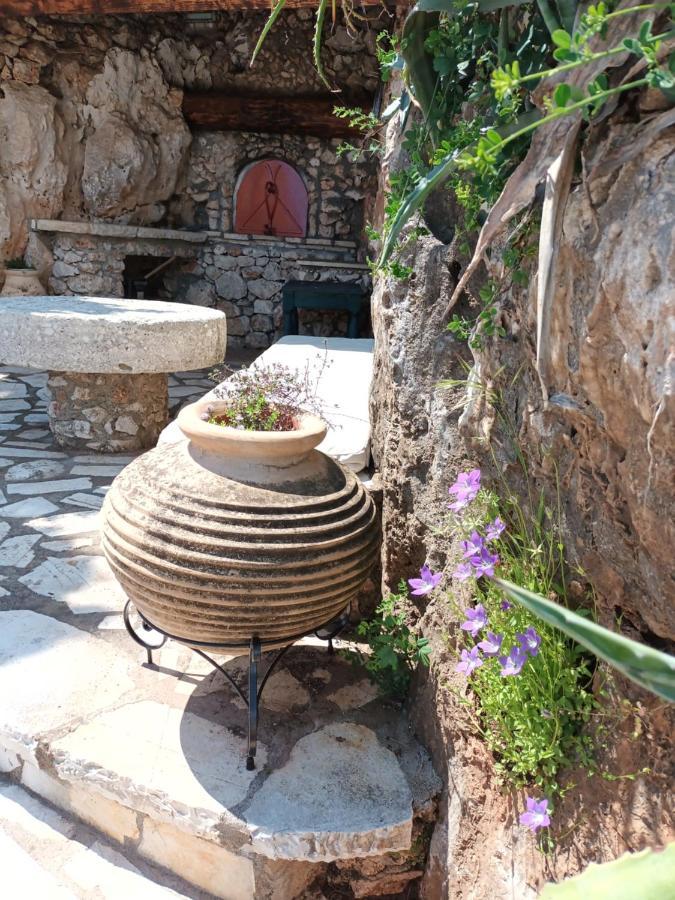 Aphrodite'S Maisonette On Corfu Island Barbati Exterior photo